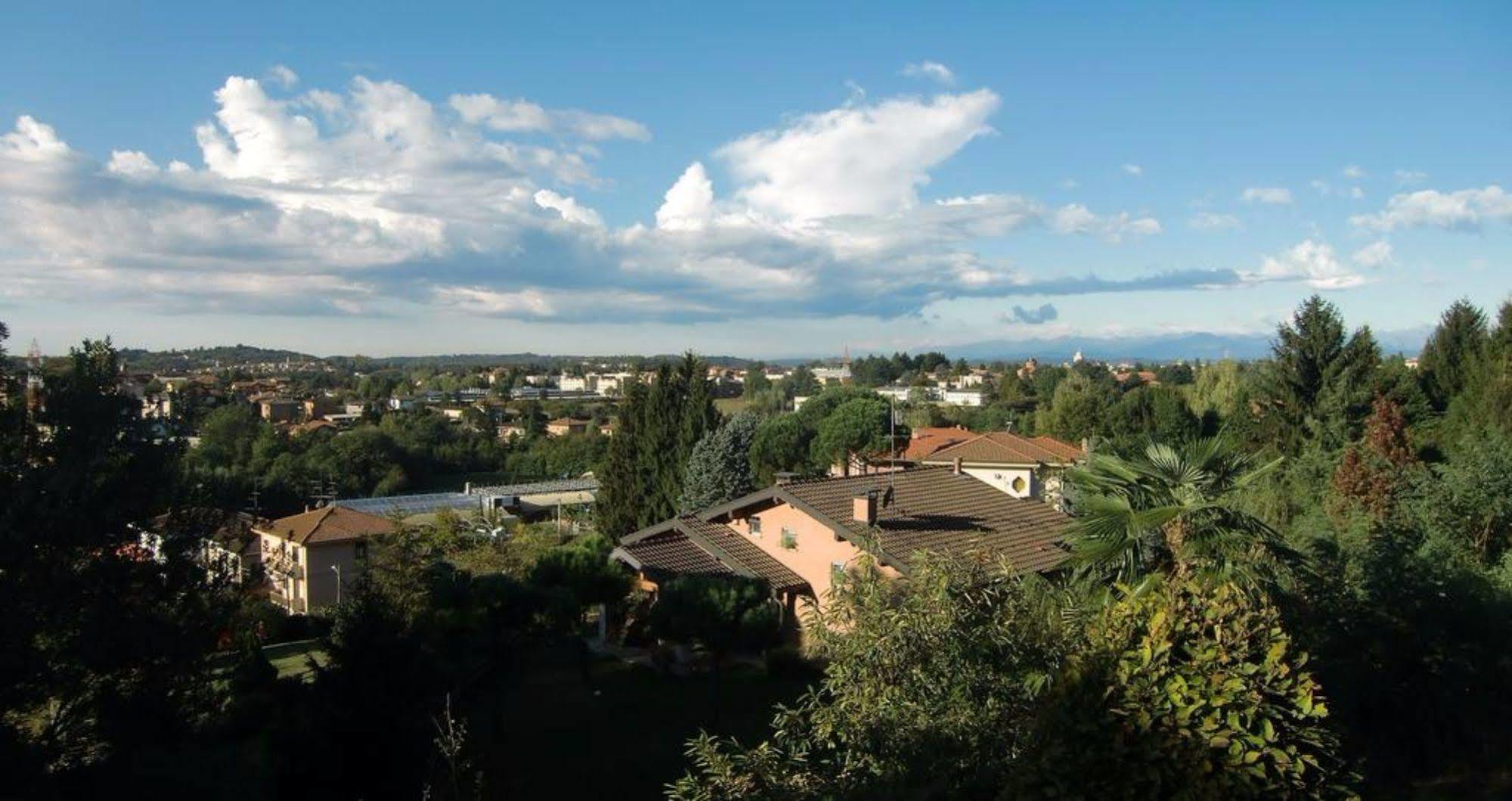 La Collina Since 2008 No Smoking B&B Varese Eksteriør bilde