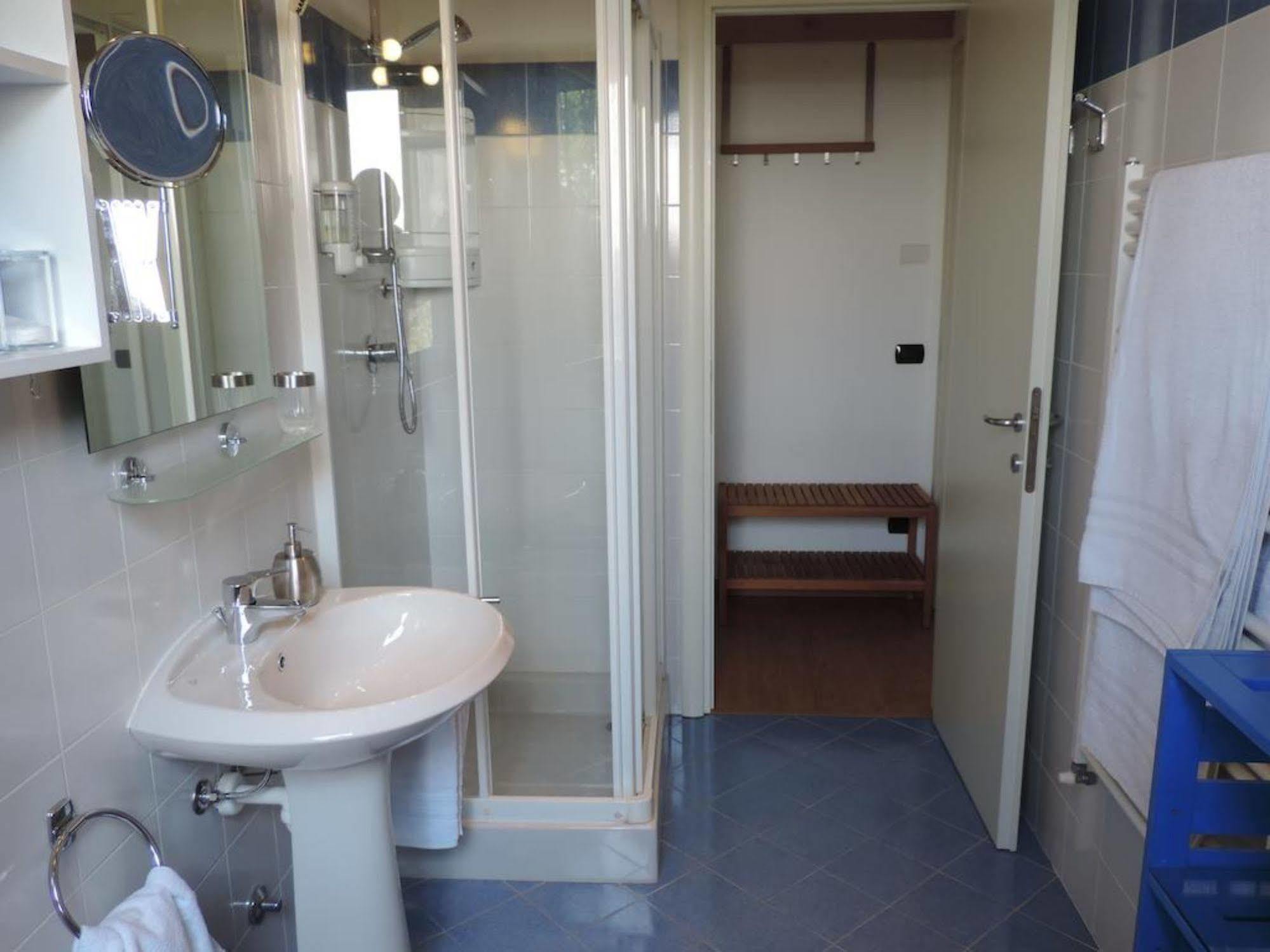 La Collina Since 2008 No Smoking B&B Varese Eksteriør bilde
