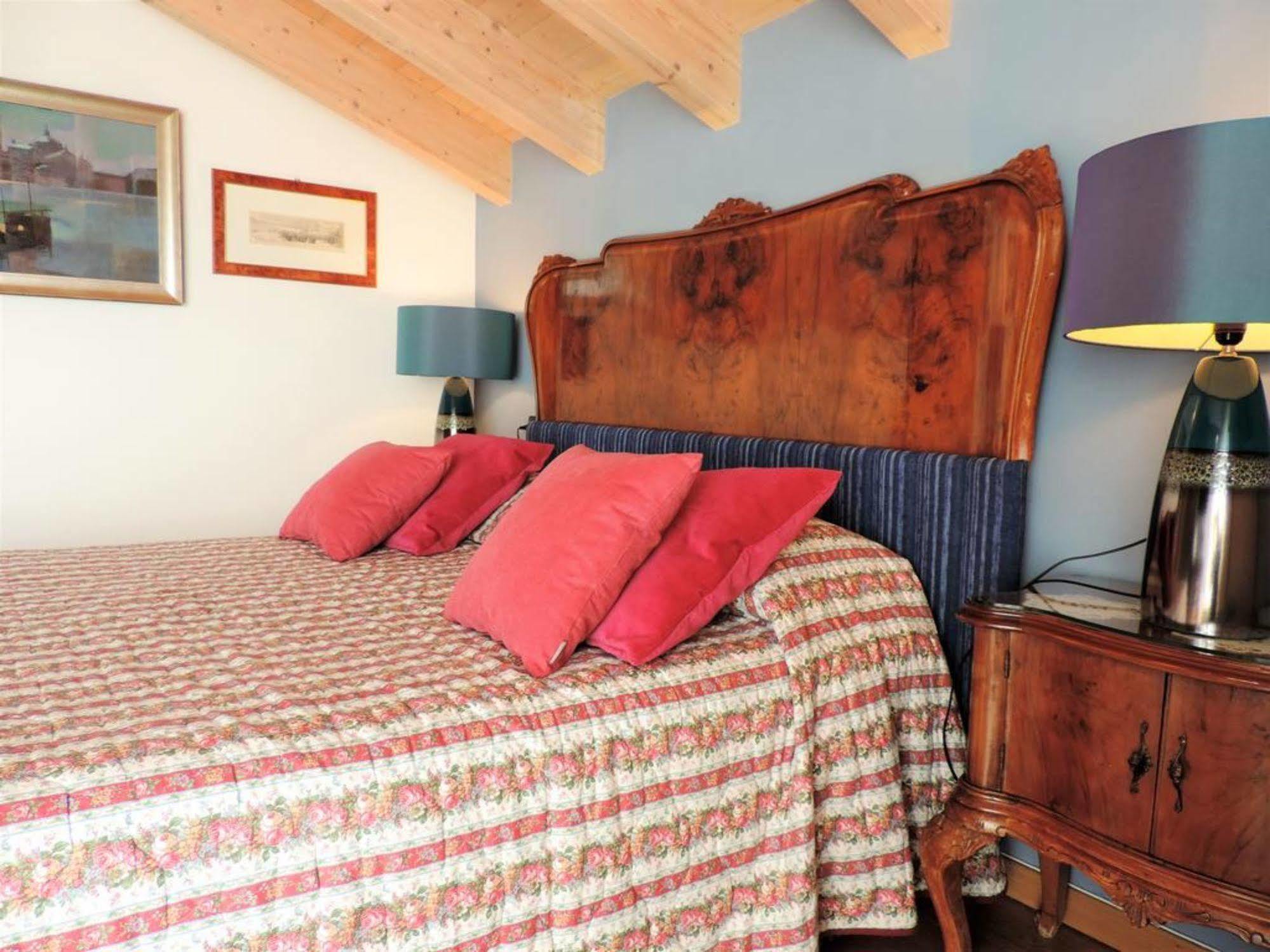 La Collina Since 2008 No Smoking B&B Varese Eksteriør bilde